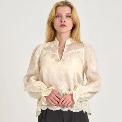 Angel embroidery blouse