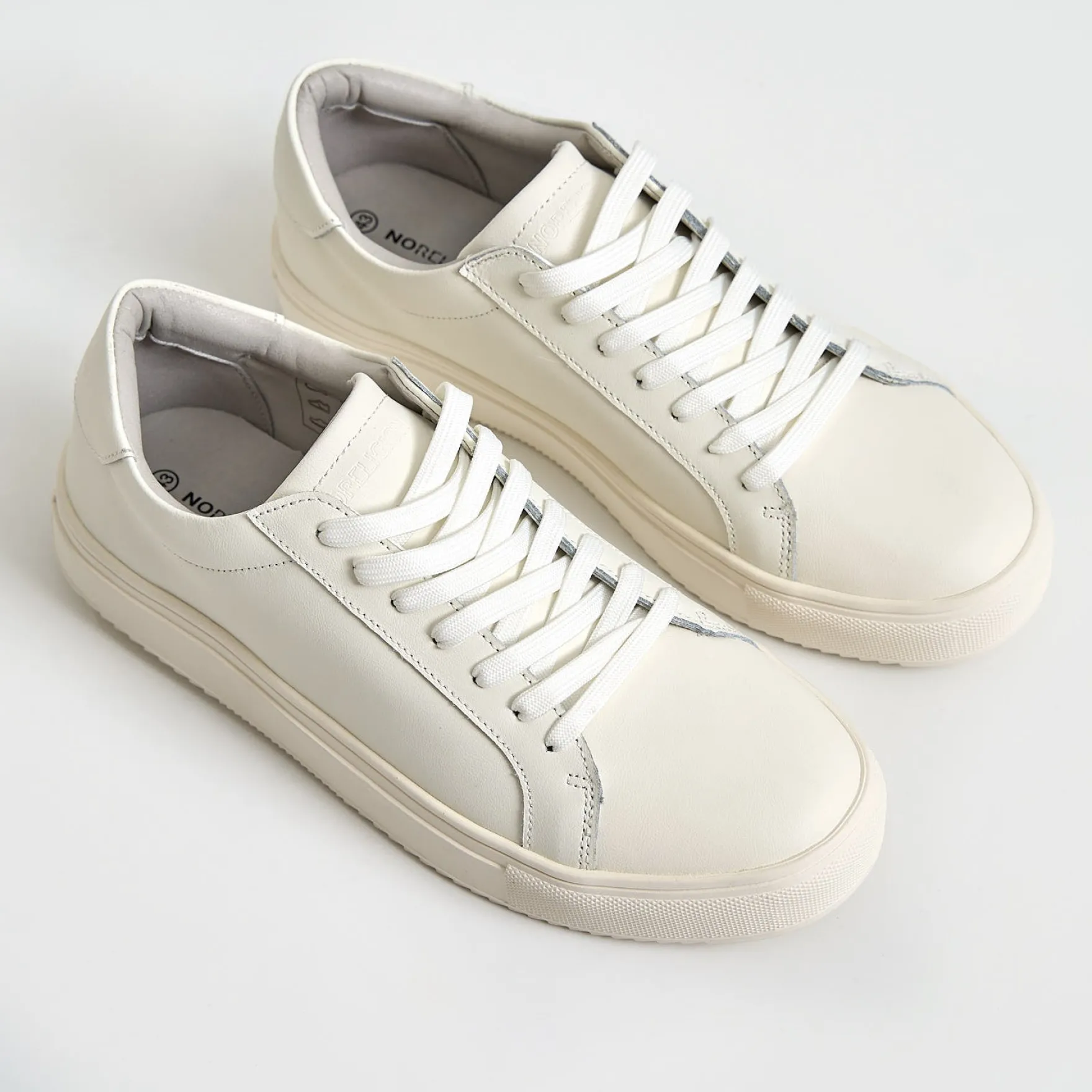 Aron leather sneaker