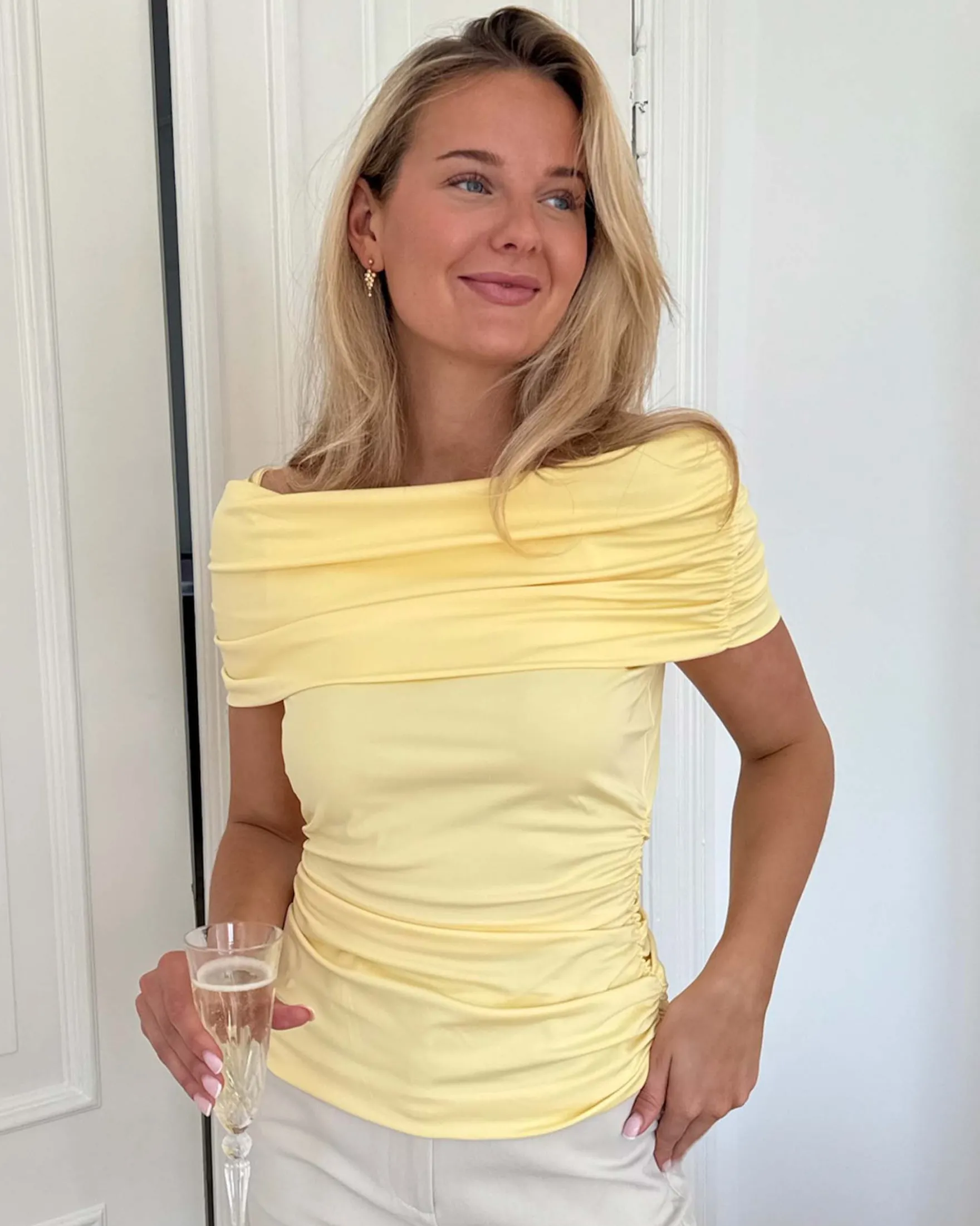 Athenaic top