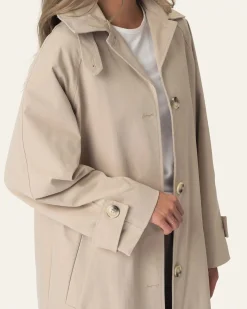 Avaic trenchcoat