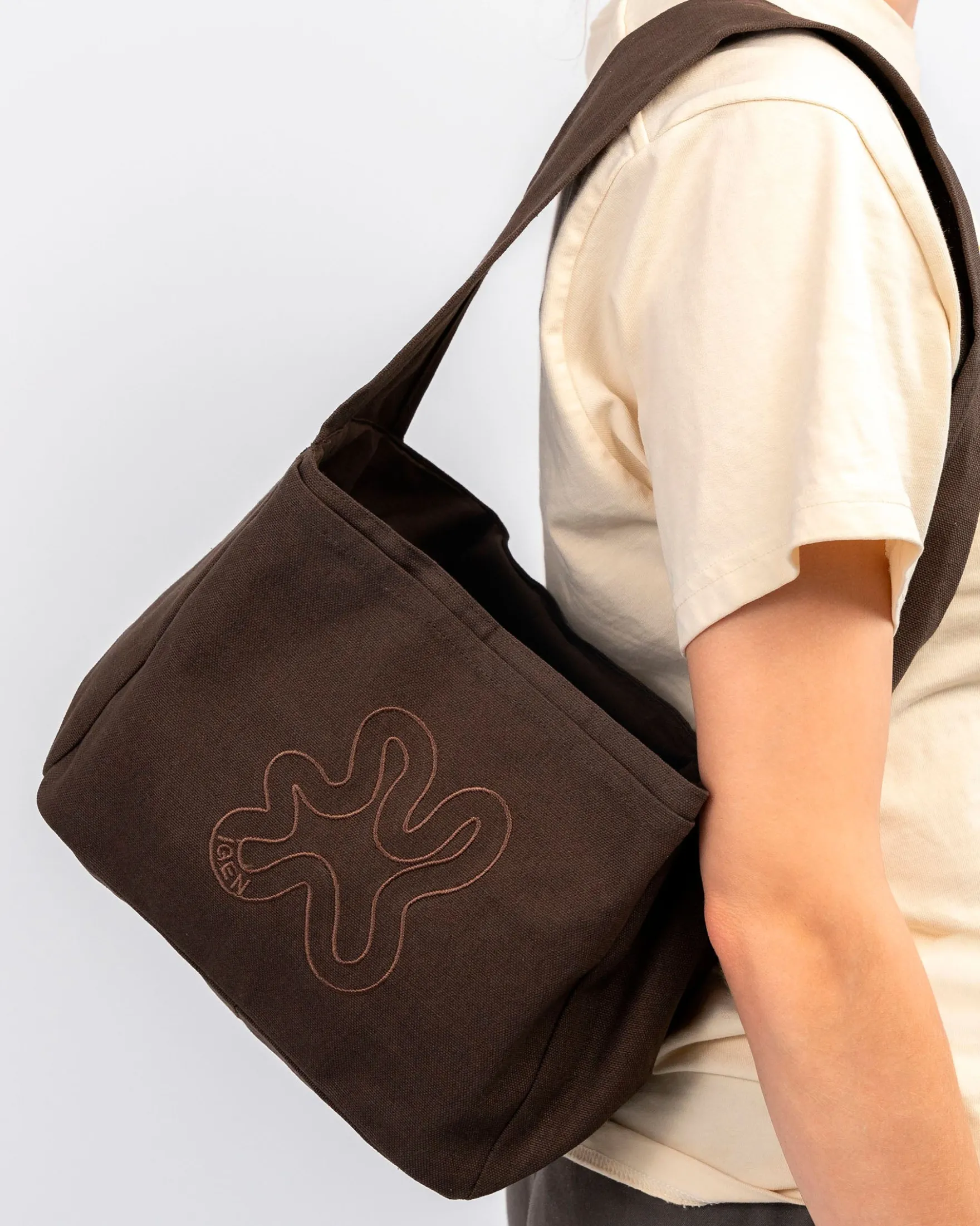 Brown mini shopper