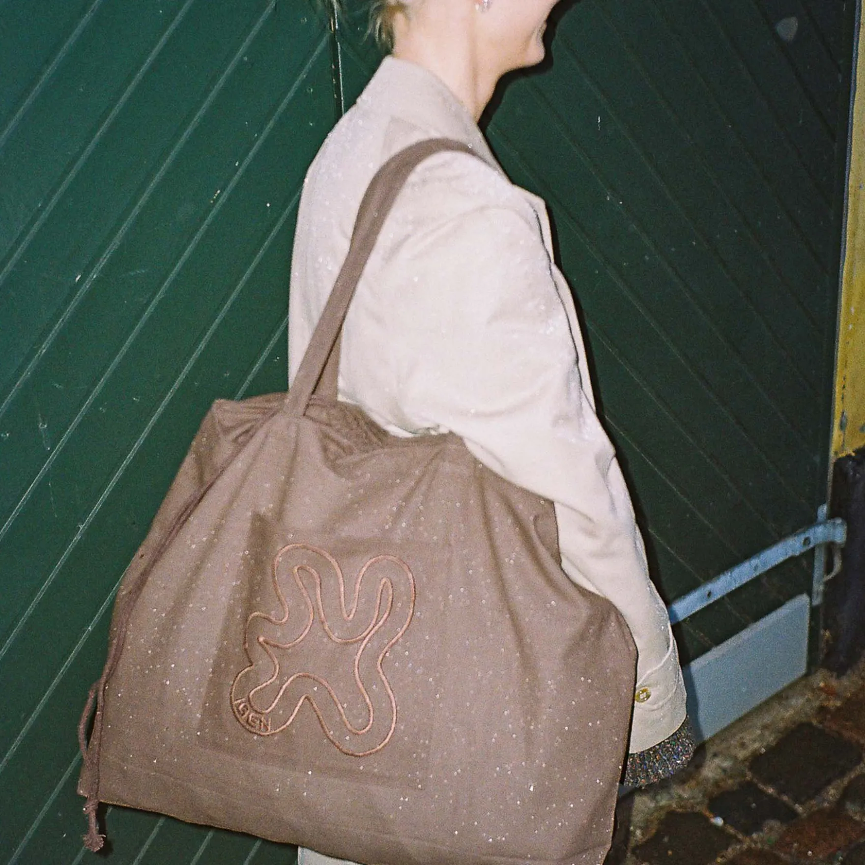 Brown shopper
