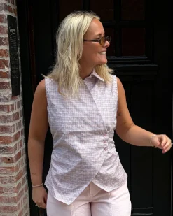Carys check top