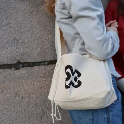 Crossbody mini shopper