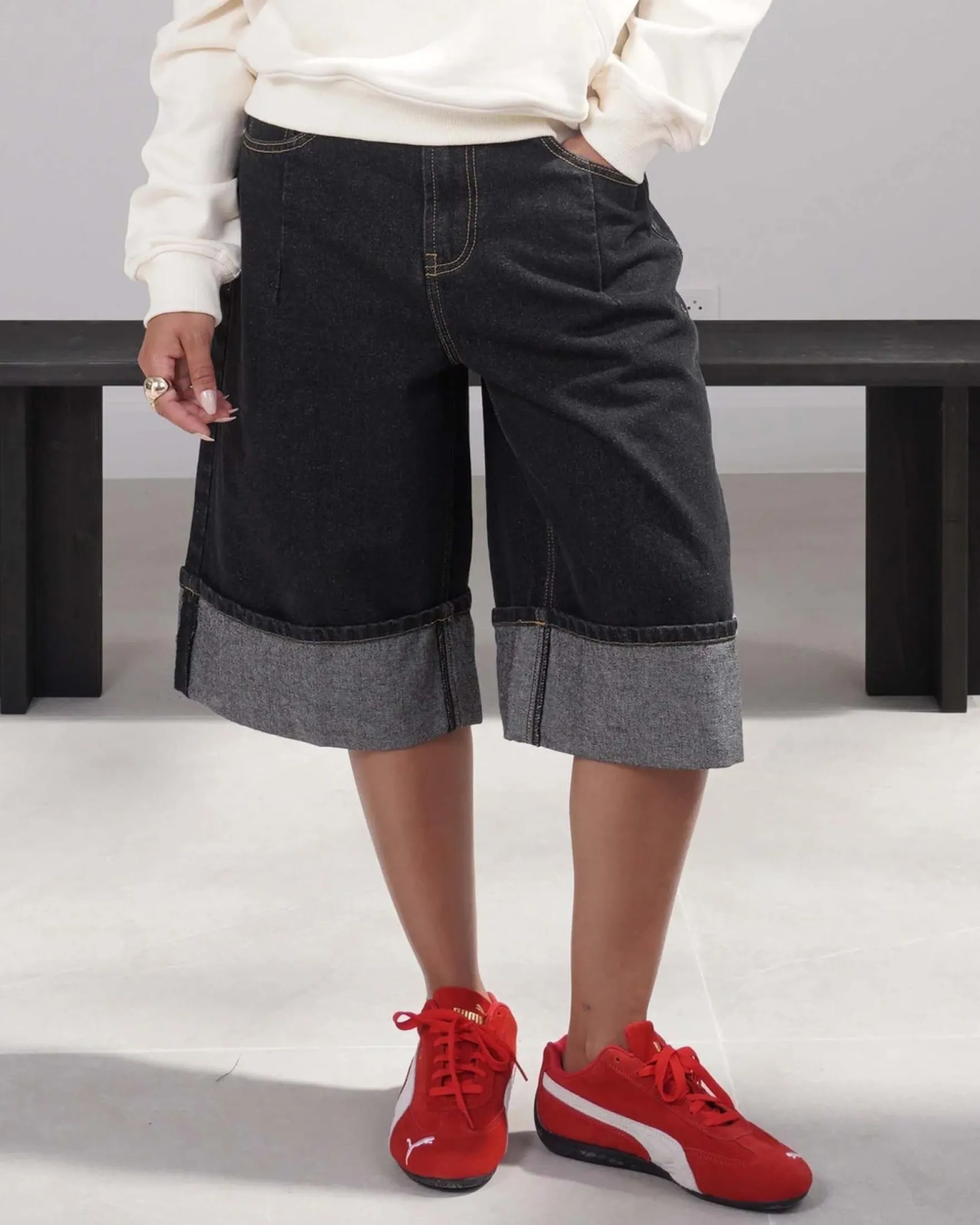 DENIM BIG REVERS SHORT