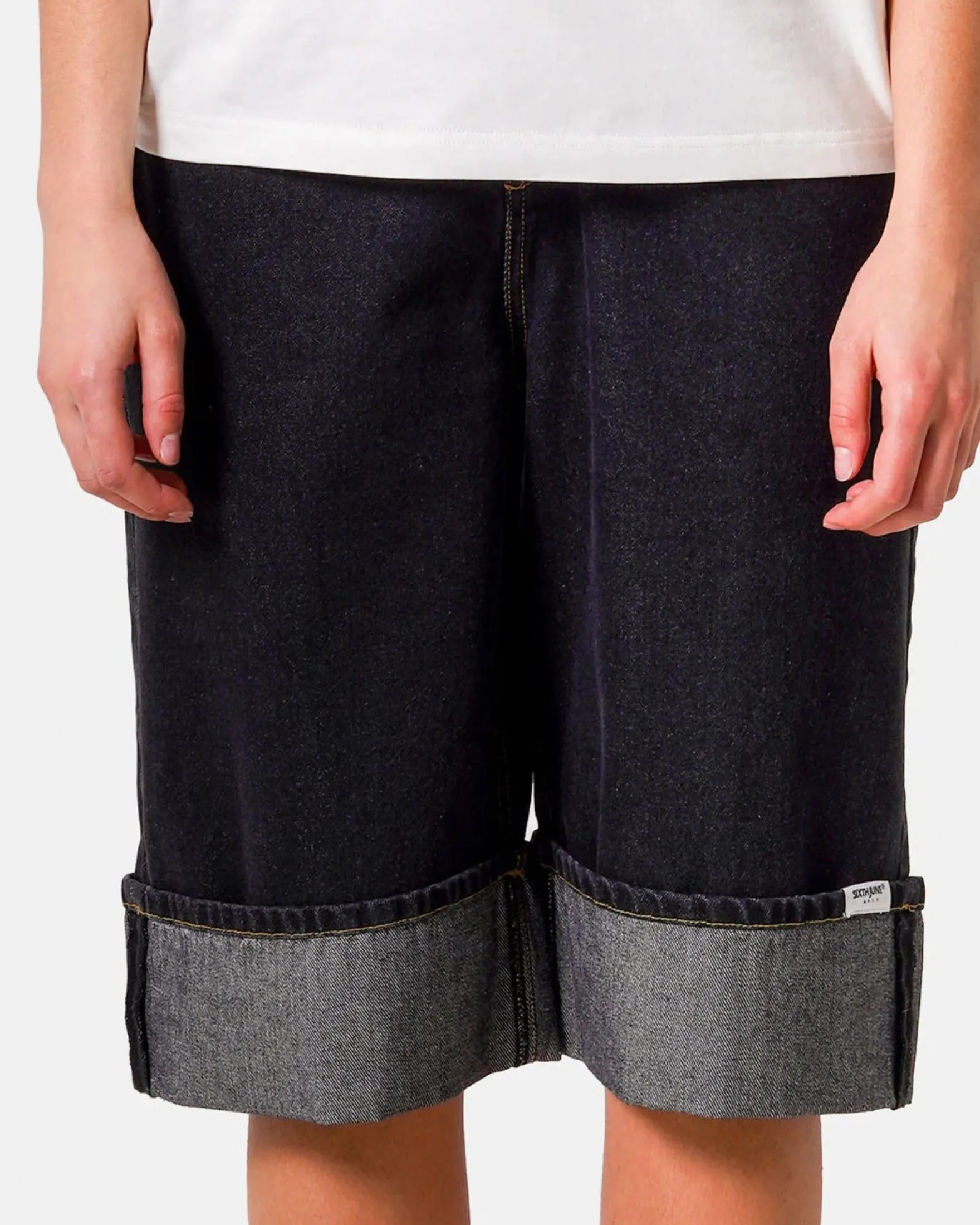 DENIM BIG REVERS SHORT