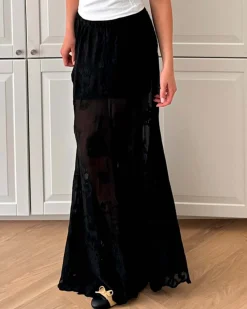 Ellinoric lace maxi skirt