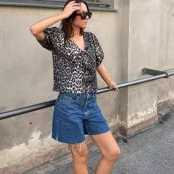 Enbiloba shorts