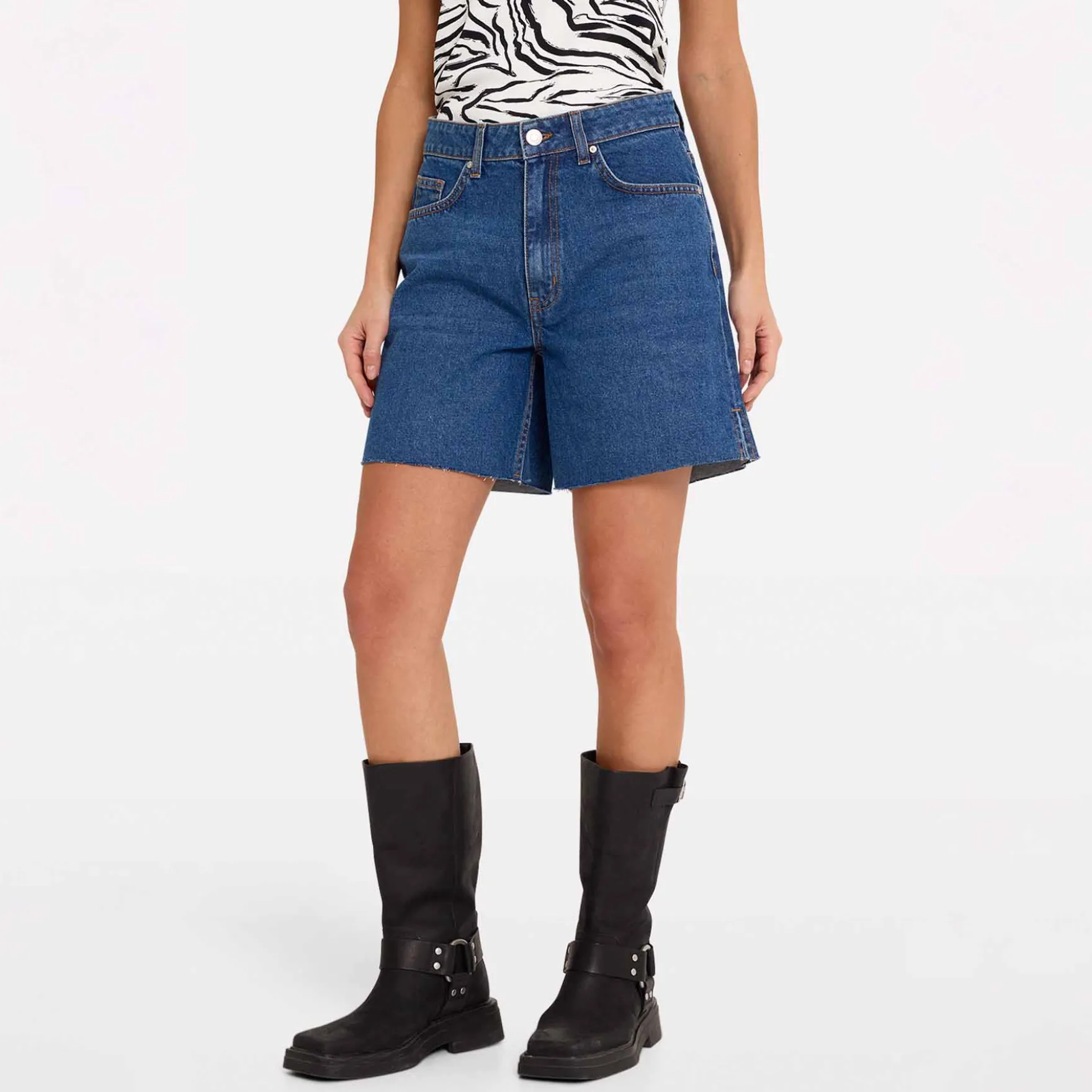 Enbiloba shorts