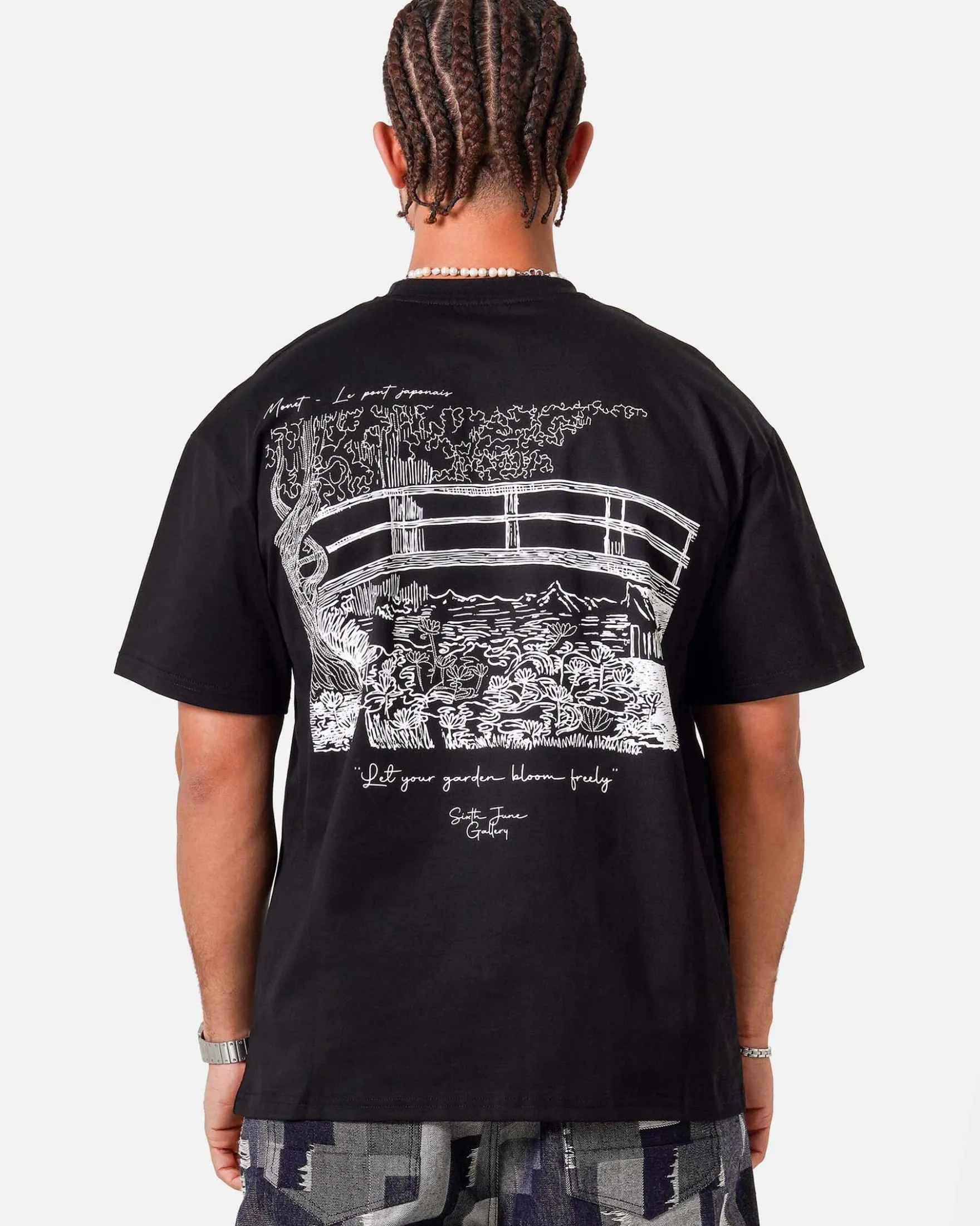 GALLERY SS TSHIRT