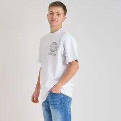 Graphic tee