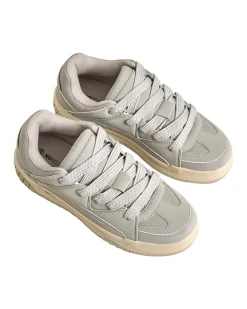 Hawk sneaker
