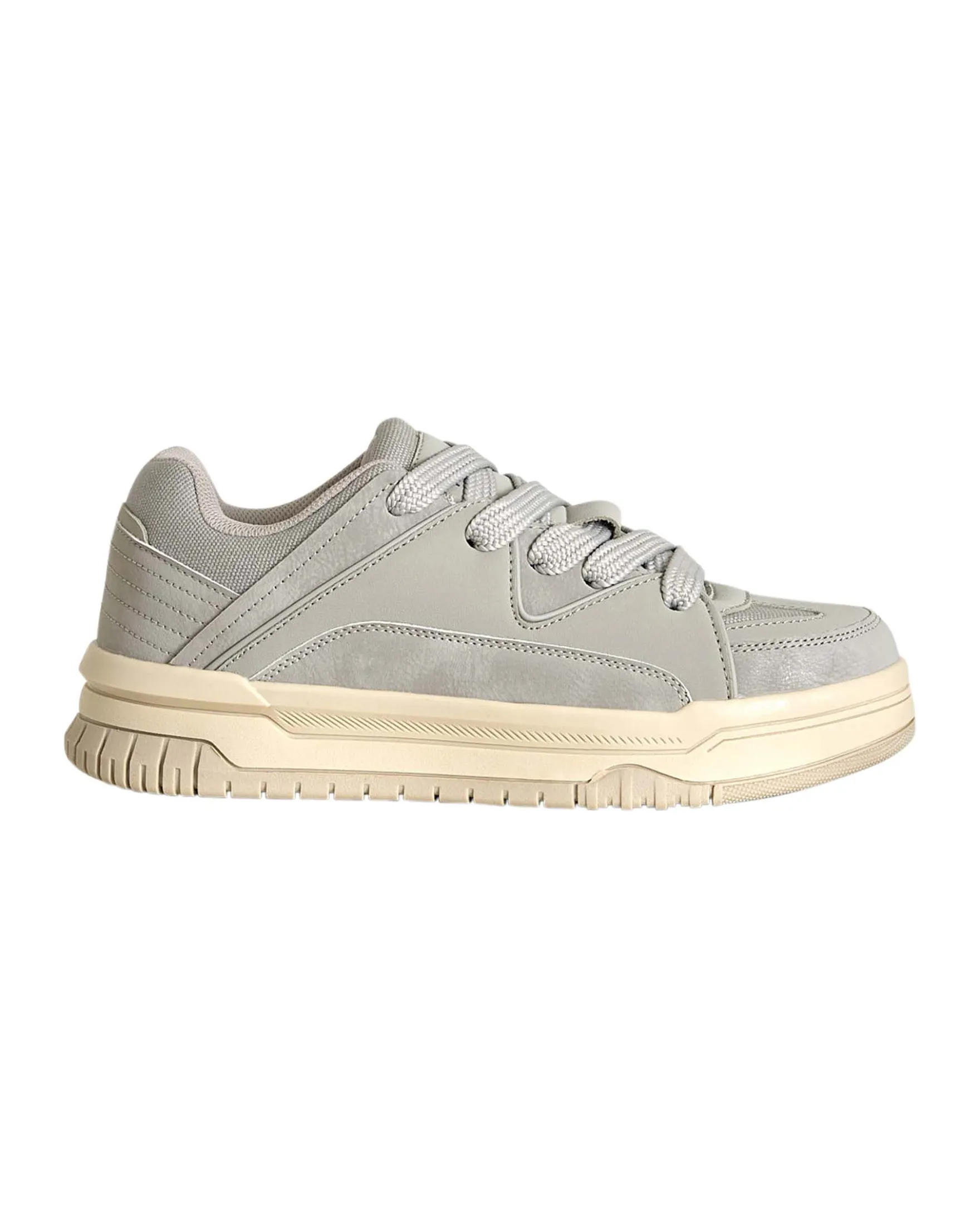 Hawk sneaker
