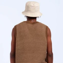 Hugo hat