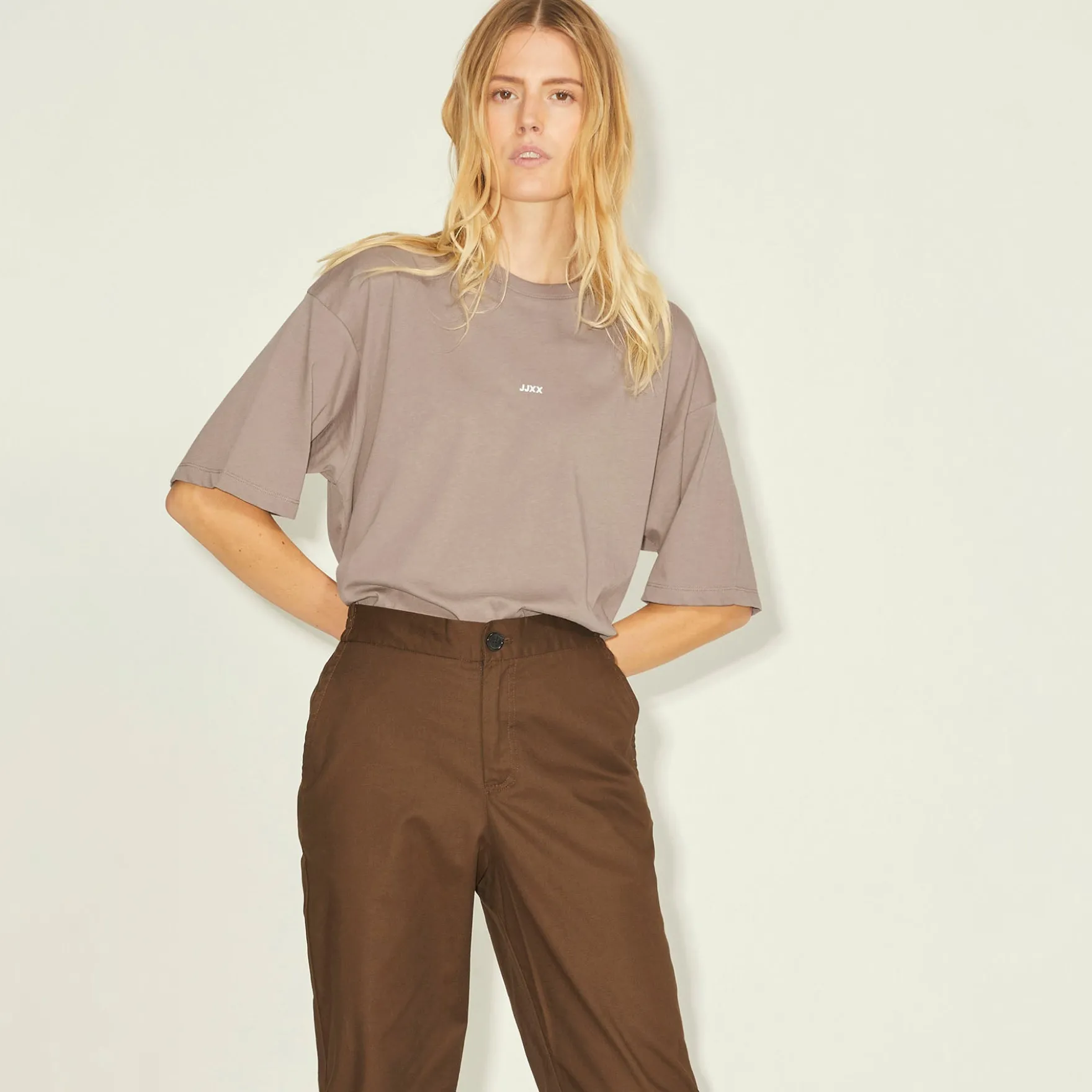 Jxandrea loose logo