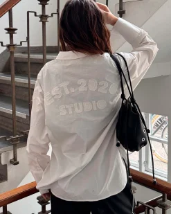 JXHENNA LS POPLIN PATCH SHIRT