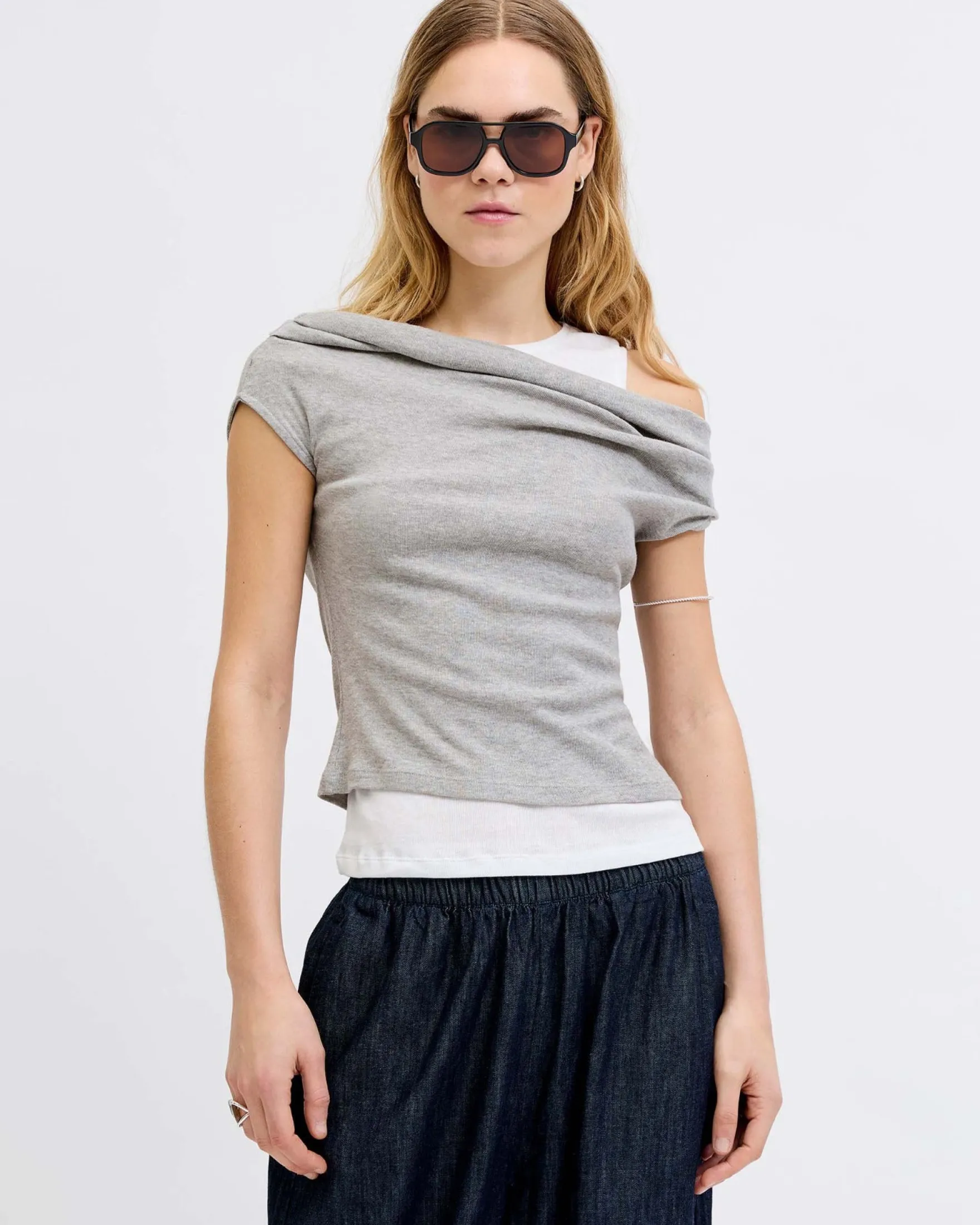JXHENNA OFF LAYERING TOP