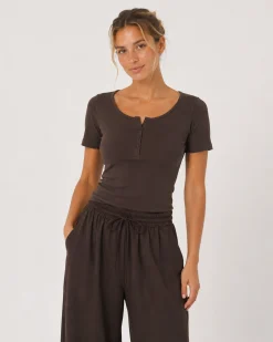 Lara rib tee