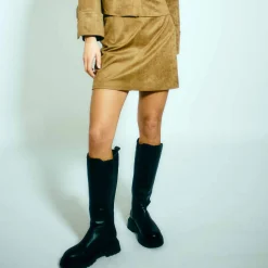 Leia faux suede skirt