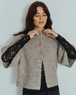 Leslie lace blouse