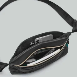 Lightweight daybag