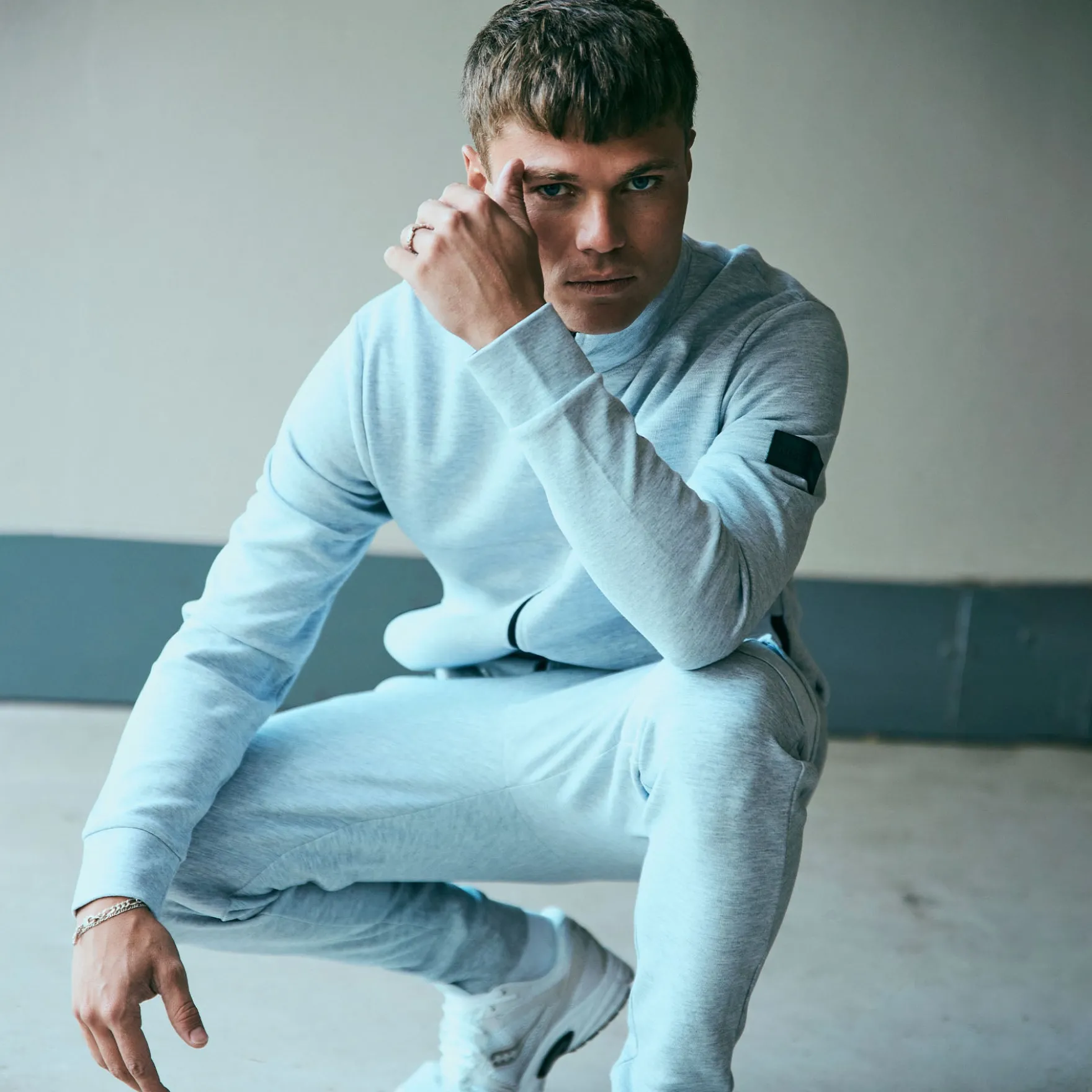 Lucas zip hood