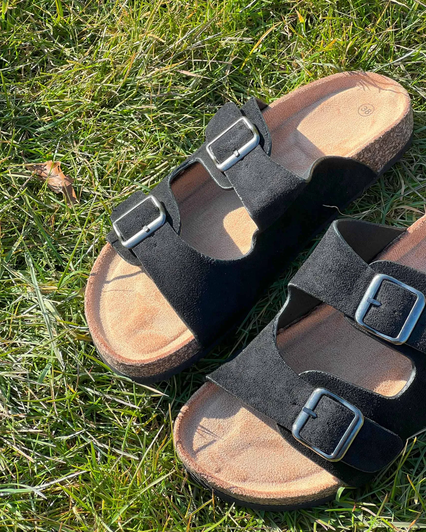 Luka suede sandal