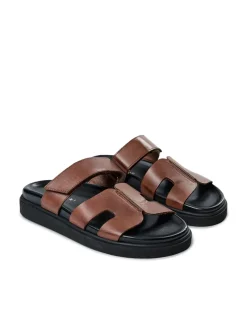 Maru