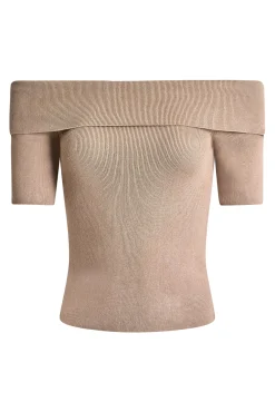 Melanie offshoulder