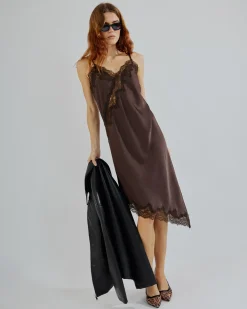 Mya lace dress