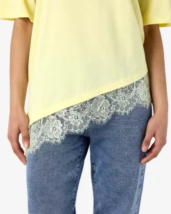 NMEASY LACE DETAIL T-SHIRT