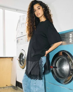 NMFILLA OVERSIZE SATIN LACE TEE