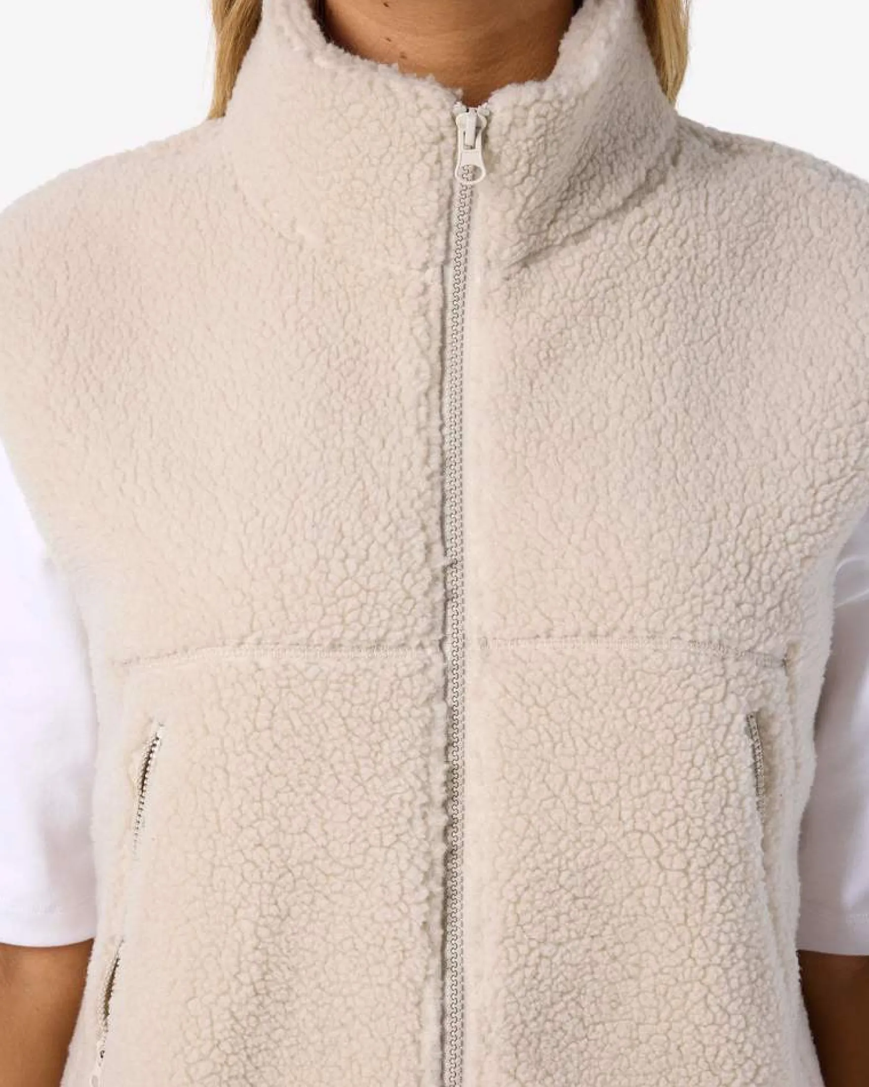NMMASEY SHORT TEDDY VEST
