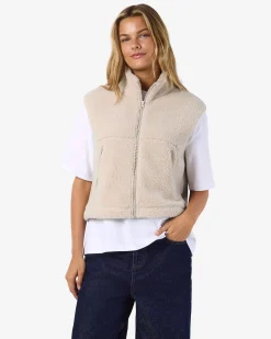 NMMASEY SHORT TEDDY VEST