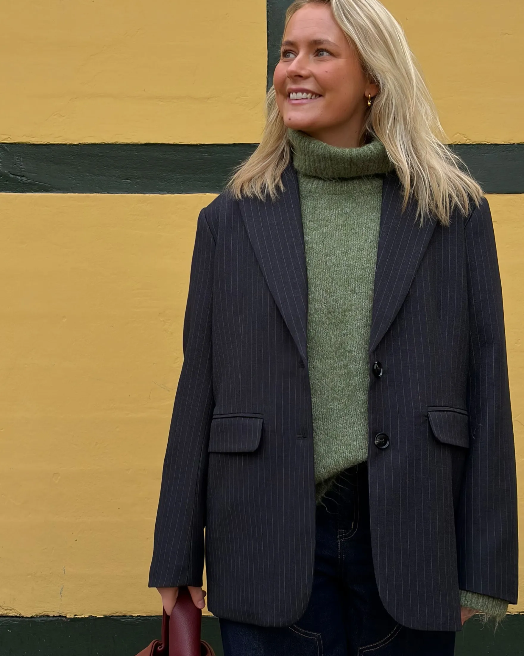 Nona fluffy highneck knit