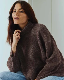 Nona fluffy highneck knit