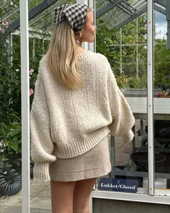 Noraic sweater