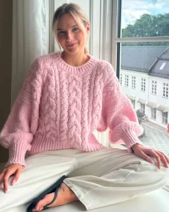 Noraic sweater