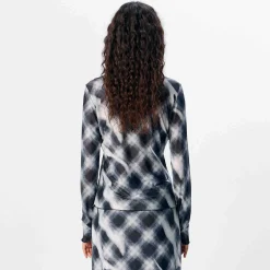 Objmontana mesh top
