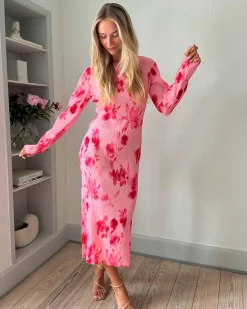 Odaic Dress