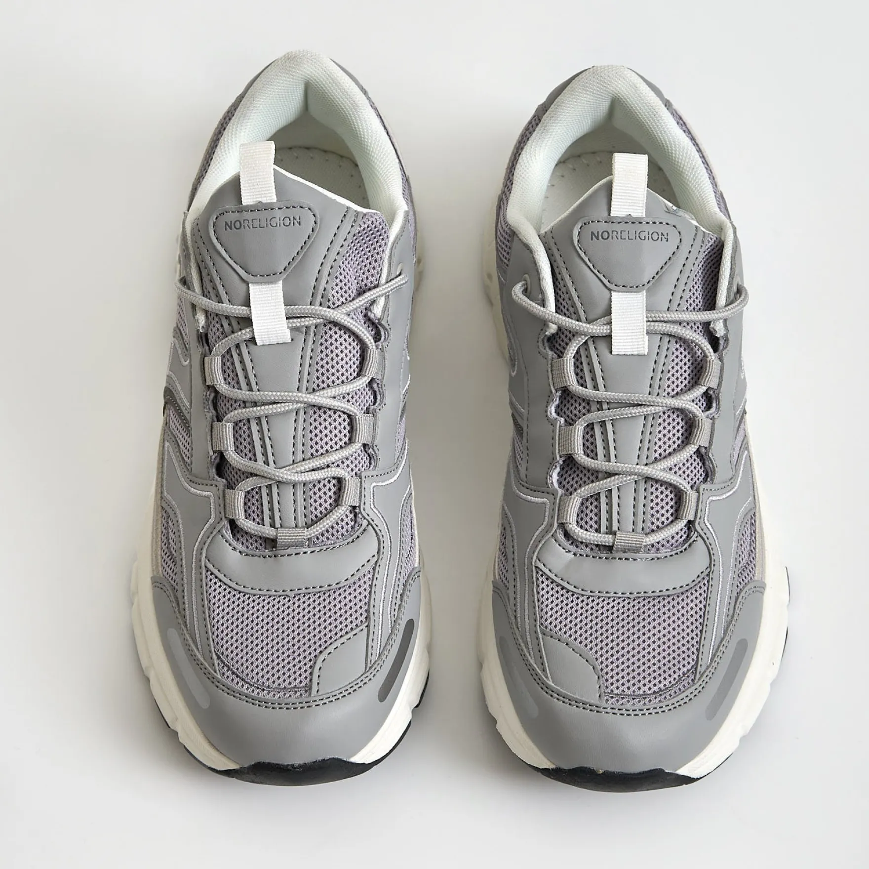 Pace sneaker