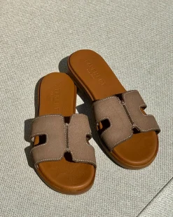 Pam suede