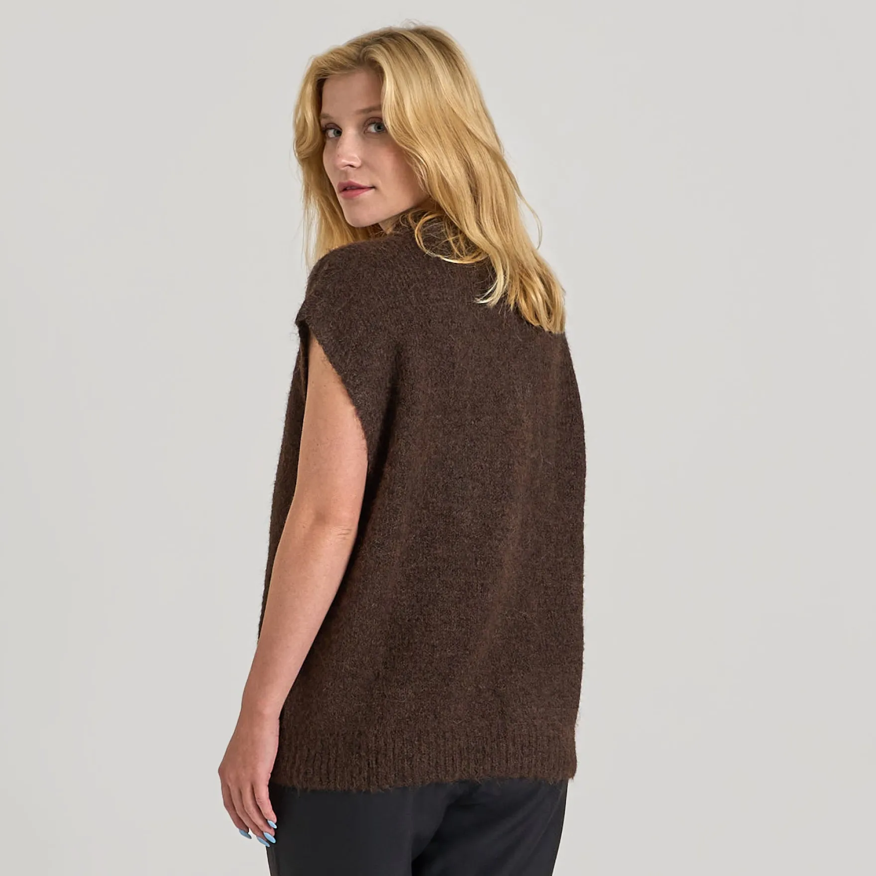 Patrisia knit vest