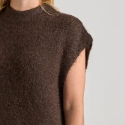 Patrisia knit vest