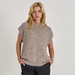 Patrisia knit vest