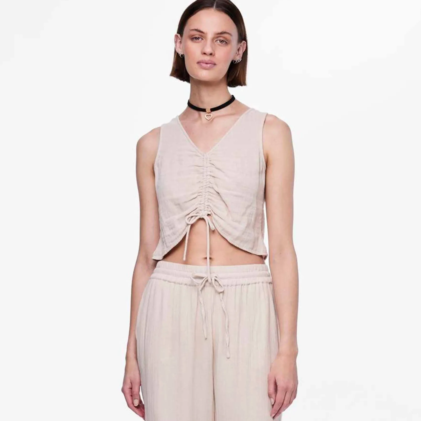 Pcmastinacrop top