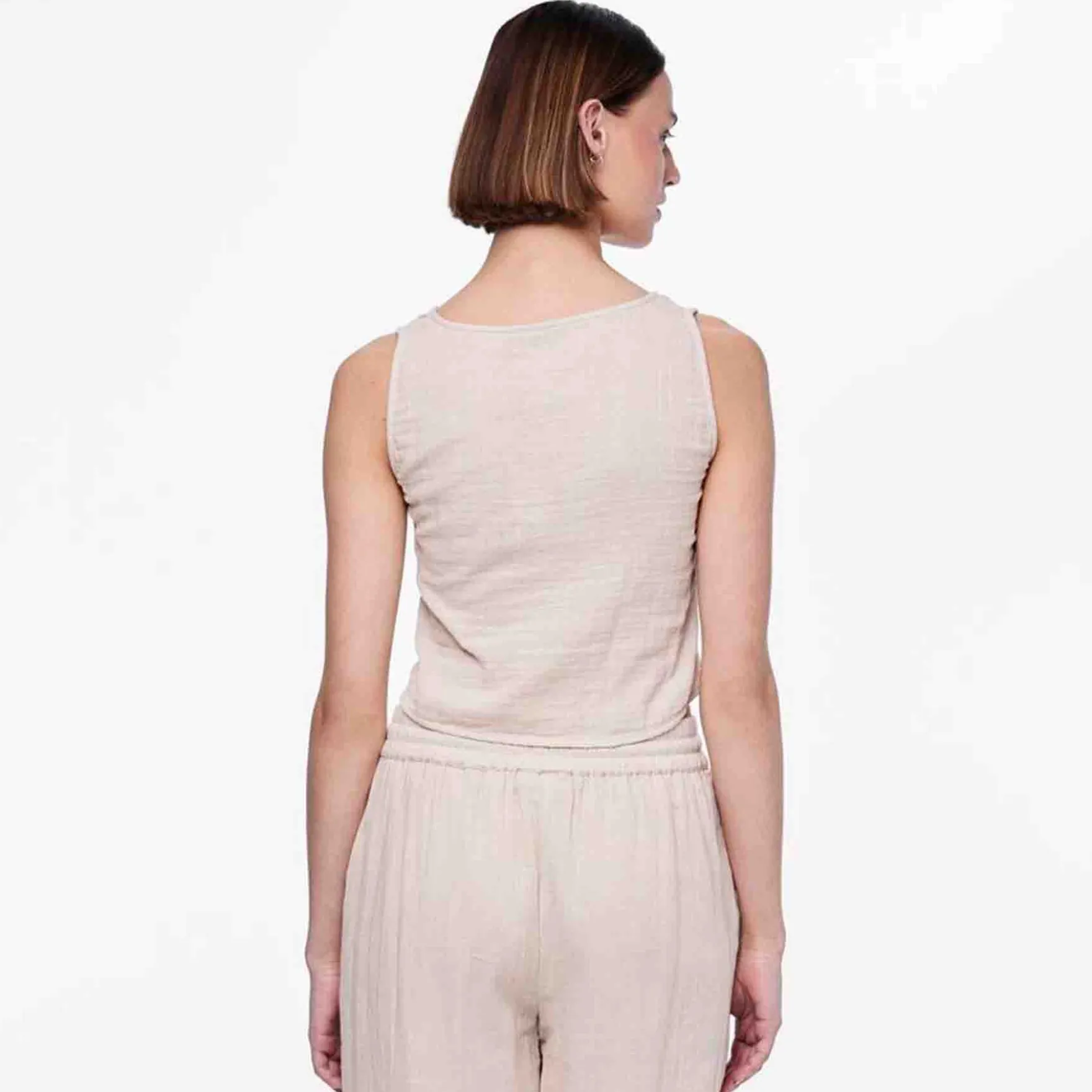 Pcmastinacrop top