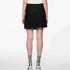 Pcnicki hw lace skirt