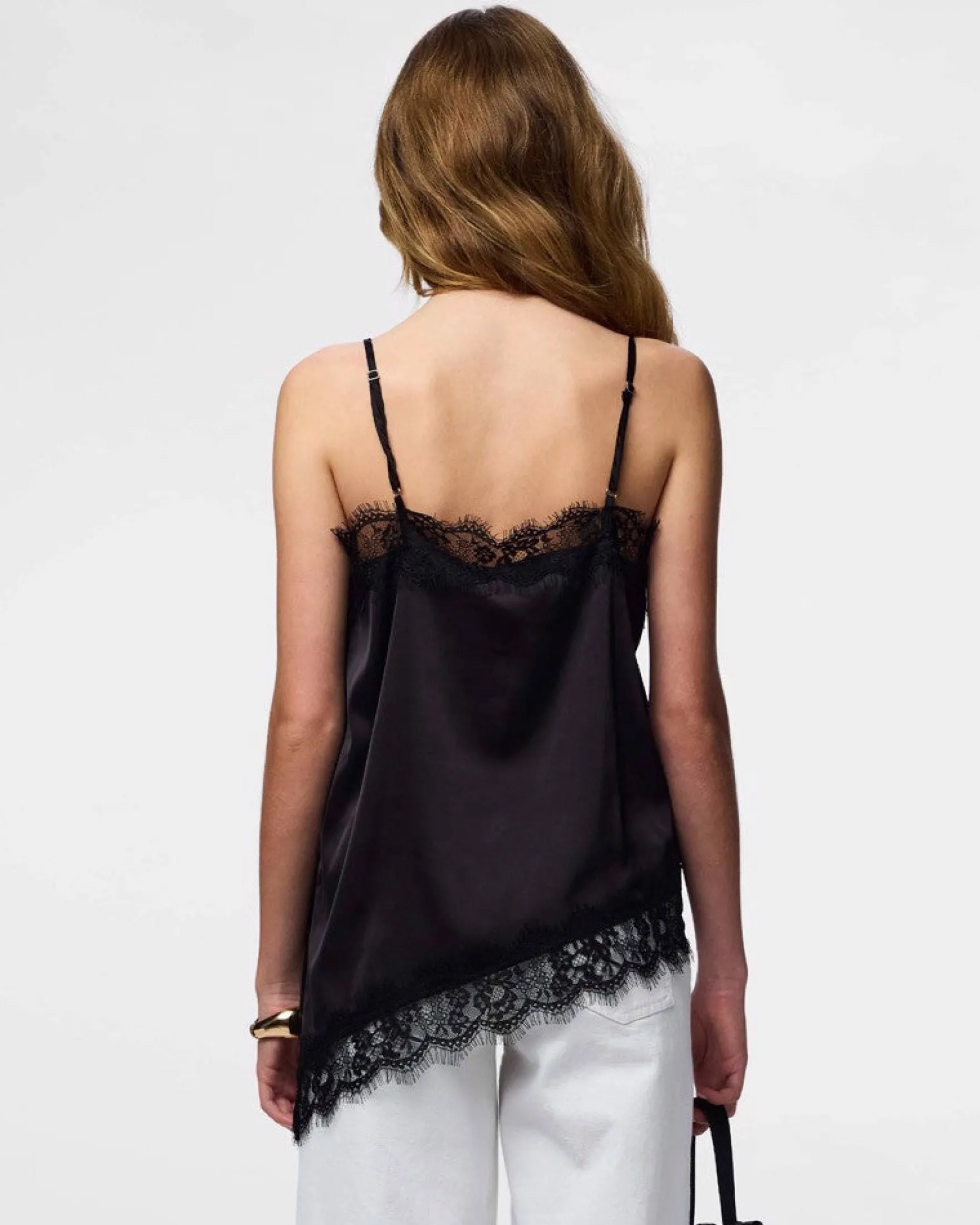 PCNOMI STRAP SATIN LACE TOP