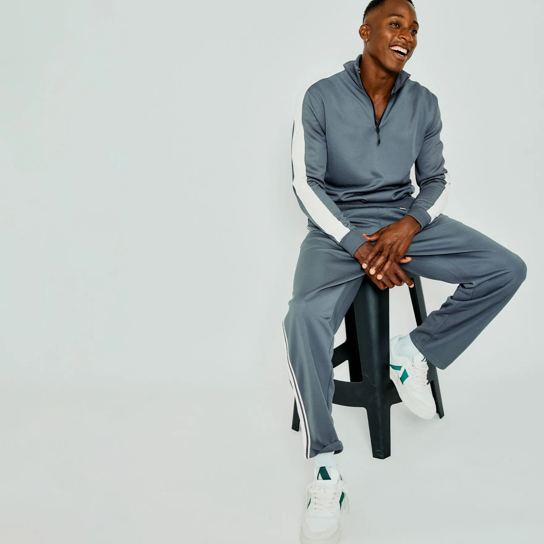 Pierre tape half zip